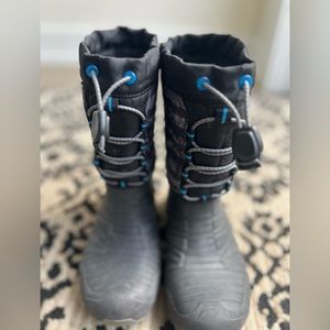Junior Snow boots (Size1)